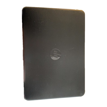 HP notebook 14" model:14-am033nf sous zorin (linux) 2Go RAM processeur intel Celeron N3060