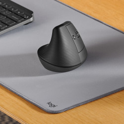 Souris sans fil Bluetooth ergonomique verticale Logitech Lift pour droitier (Noir)