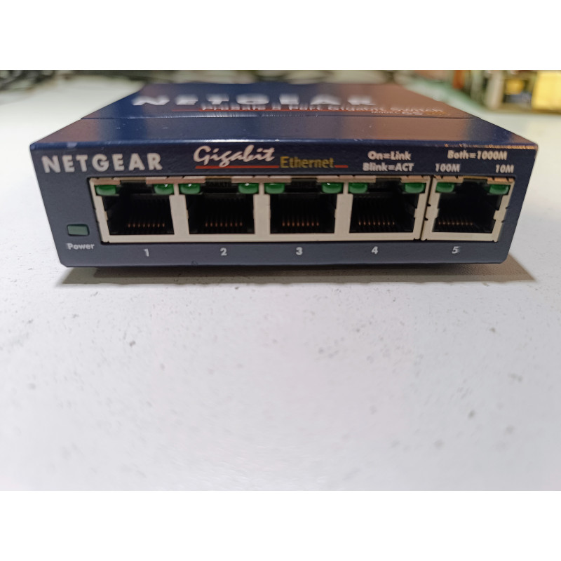 Netgear GS105 V2 – Switch Réseau 5 Ports Gigabit - Occasion